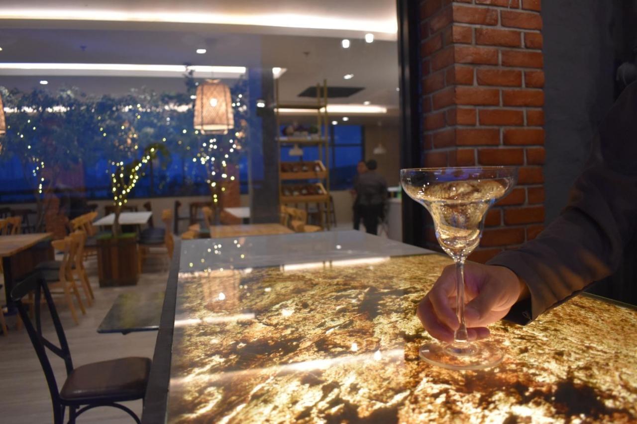 West Prime Hotel Calbayog Kültér fotó